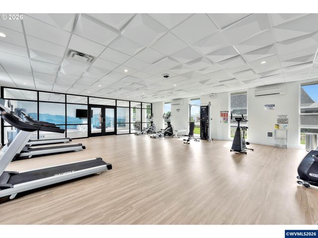 1800 Lakewood Ct 24, Eugene, OR 97402