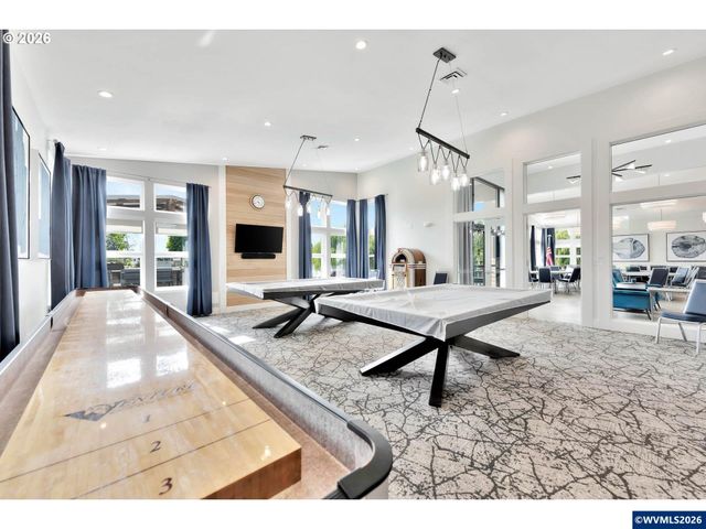 1800 Lakewood Ct 24, Eugene, OR 97402