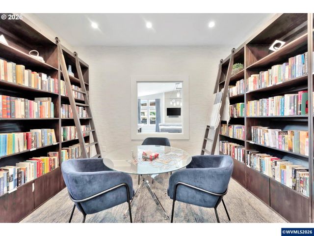 1800 Lakewood Ct 24, Eugene, OR 97402