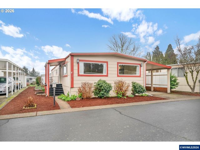 1800 Lakewood Ct 24, Eugene, OR 97402