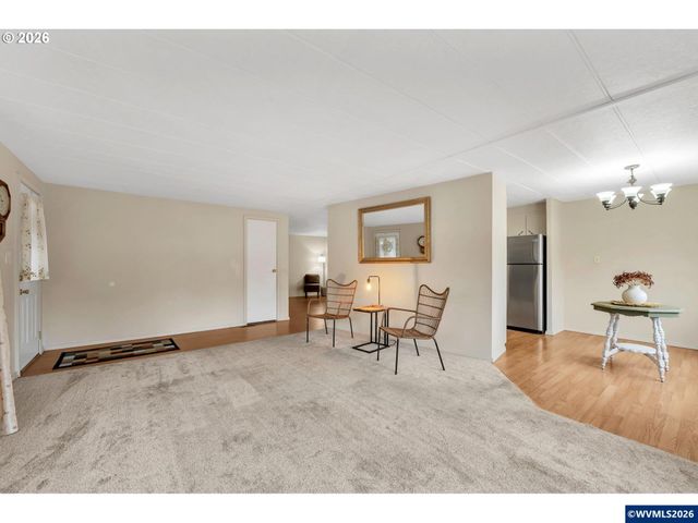 1800 Lakewood Ct 24, Eugene, OR 97402