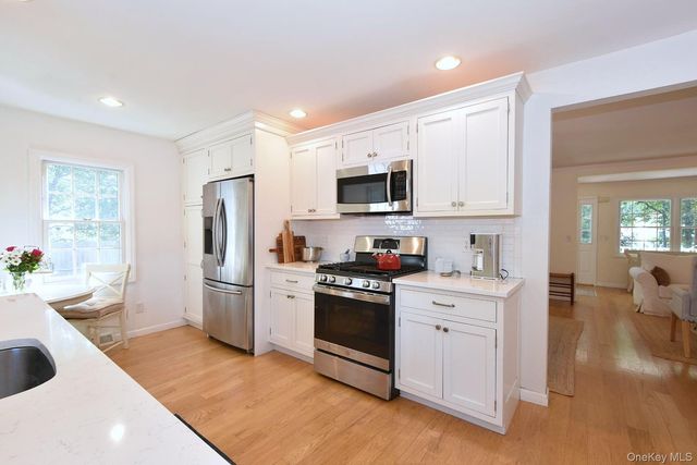 11 Urbans Road, Sound Beach, NY 11789