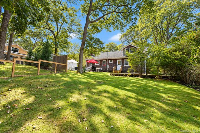 11 Urbans Road, Sound Beach, NY 11789