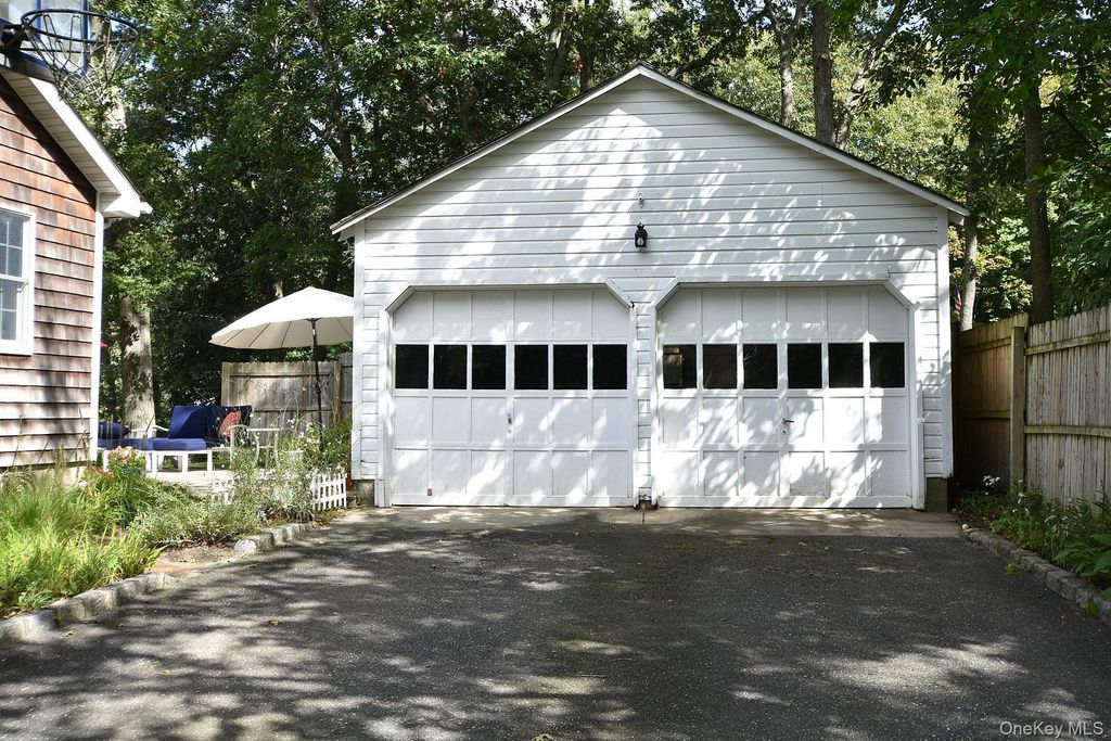 11 Urbans Road, Sound Beach, NY 11789 — photo 4