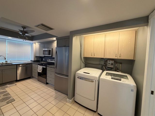 8112 Northboro Court 12B, West Palm Beach, FL 33406