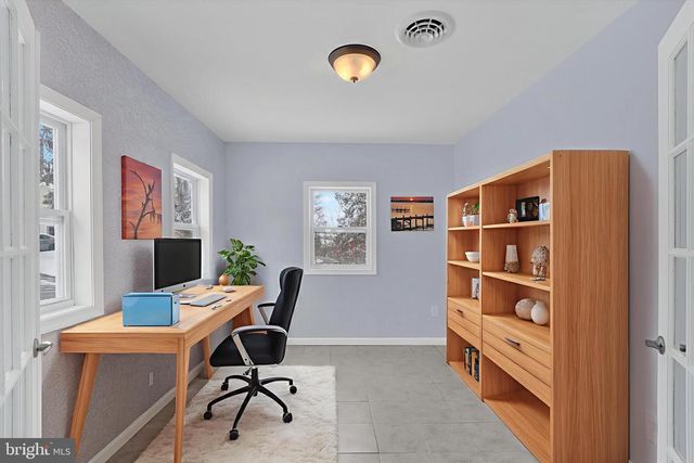 1734 HAMETOWN RD, Glen Rock, PA 17327