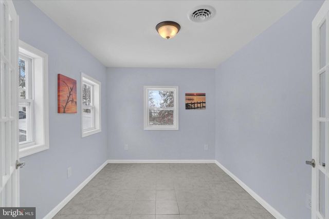 1734 HAMETOWN RD, Glen Rock, PA 17327