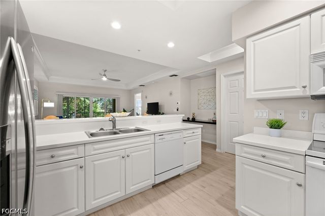 1781 Four Mile Cove PKWY 111, Cape Coral, FL 33990