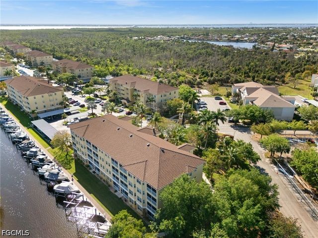 1781 Four Mile Cove PKWY 111, Cape Coral, FL 33990