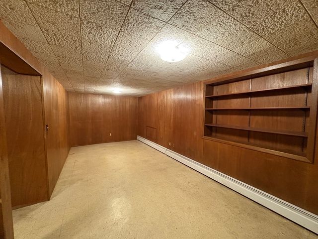 3 Willow St, Oxford, MA 01540