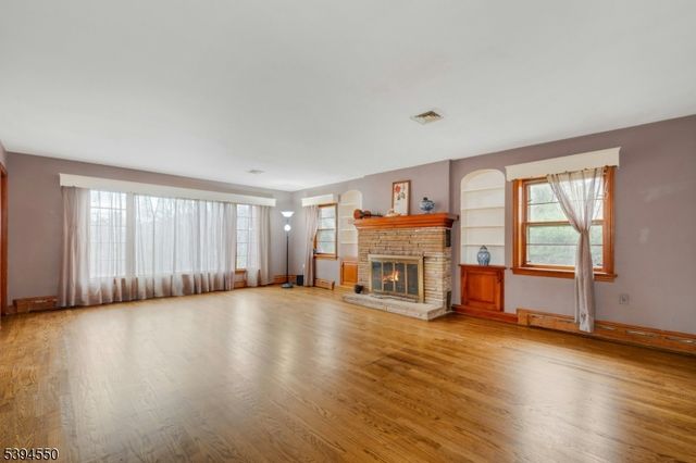 16 Stillwater Rd, Blairstown Twp., NJ 07825