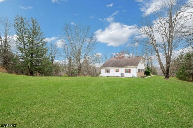 16 Stillwater Rd, Blairstown Twp., NJ 07825