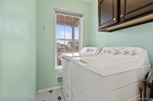 4335 Pondview Drive, Swartz Creek, MI 48473