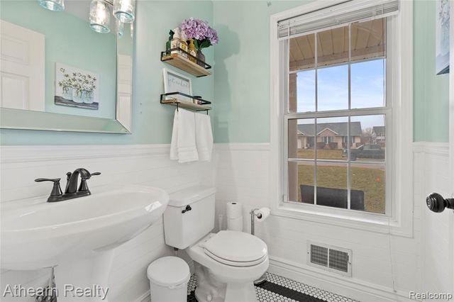 4335 Pondview Drive, Swartz Creek, MI 48473