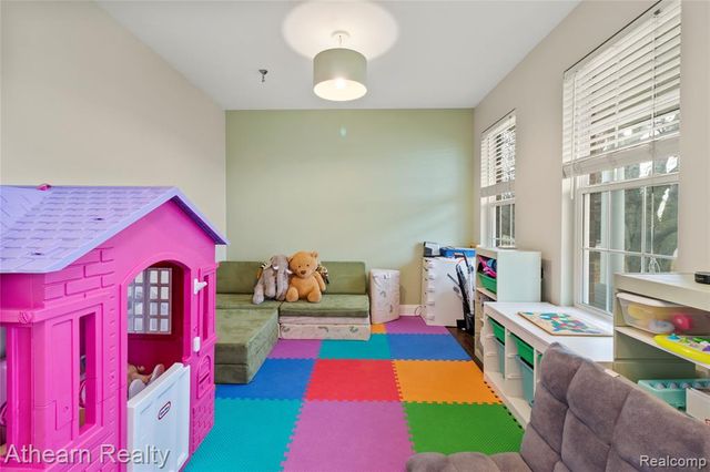 4335 Pondview Drive, Swartz Creek, MI 48473