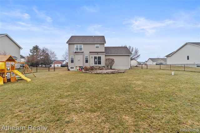 4335 Pondview Drive, Swartz Creek, MI 48473