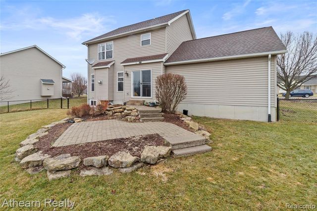 4335 Pondview Drive, Swartz Creek, MI 48473