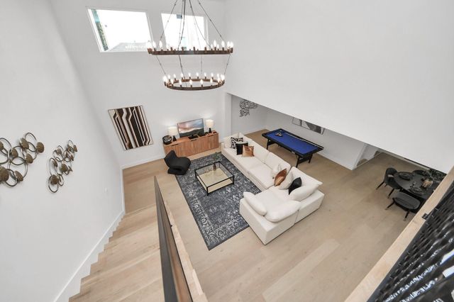 1111 E 27th Street Street, Houston, TX 77009