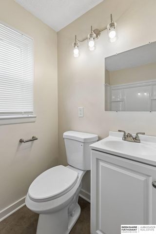 5724 Fontenelle Boulevard, Omaha, NE 68111