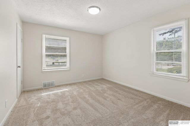 5724 Fontenelle Boulevard, Omaha, NE 68111