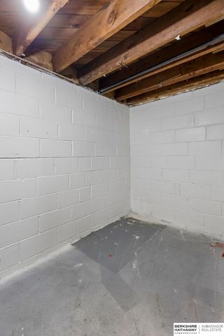5724 Fontenelle Boulevard, Omaha, NE 68111