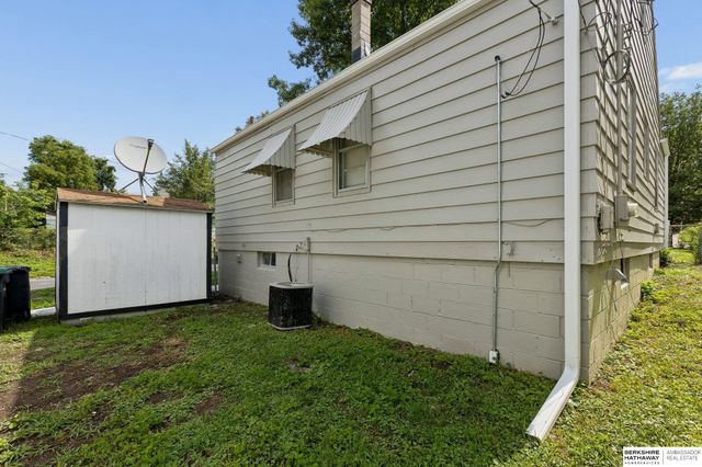 5724 Fontenelle Boulevard, Omaha, NE 68111