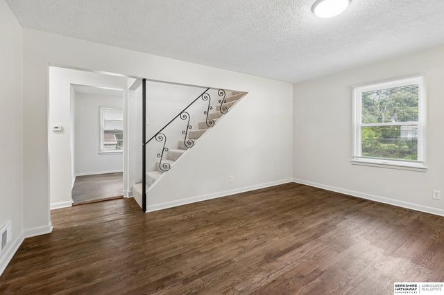 5724 Fontenelle Boulevard, Omaha, NE 68111
