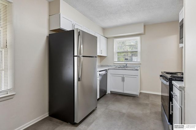 5724 Fontenelle Boulevard, Omaha, NE 68111