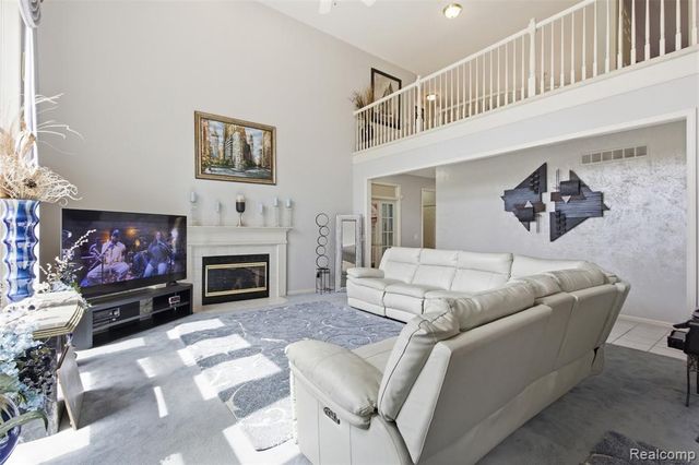 2935 Ivy Hill Drive, Commerce Twp, MI 48382