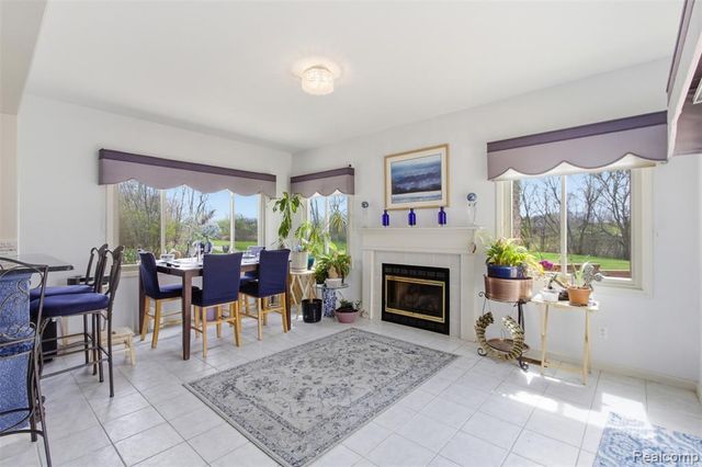 2935 Ivy Hill Drive, Commerce Twp, MI 48382