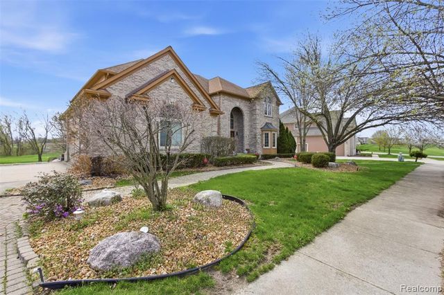 2935 Ivy Hill Drive, Commerce Twp, MI 48382
