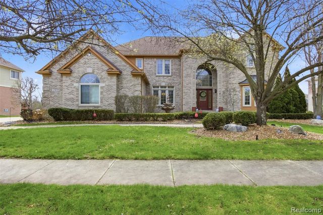 2935 Ivy Hill Drive, Commerce Twp, MI 48382