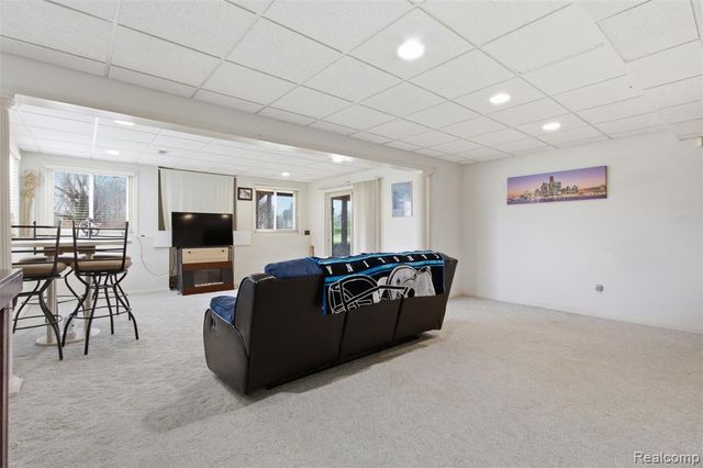 2935 Ivy Hill Drive, Commerce Twp, MI 48382