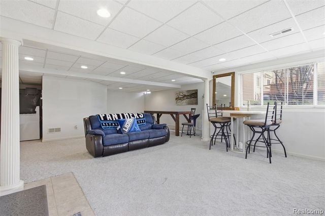 2935 Ivy Hill Drive, Commerce Twp, MI 48382