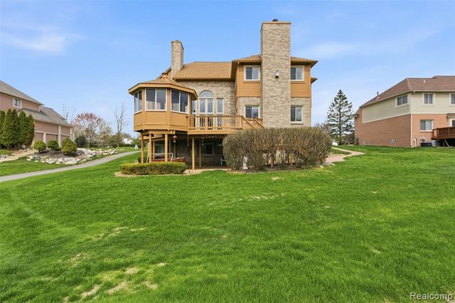 2935 Ivy Hill Drive, Commerce Twp, MI 48382
