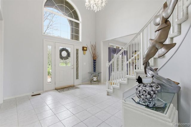 2935 Ivy Hill Drive, Commerce Twp, MI 48382