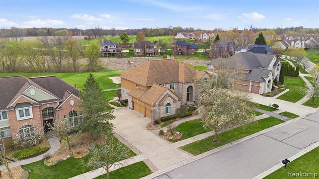 2935 Ivy Hill Drive, Commerce Twp, MI 48382