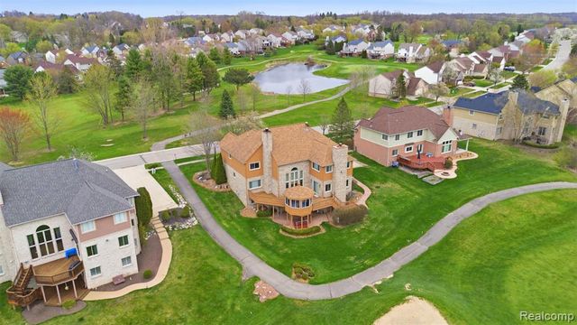 2935 Ivy Hill Drive, Commerce Twp, MI 48382