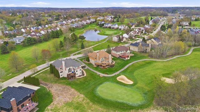 2935 Ivy Hill Drive, Commerce Twp, MI 48382