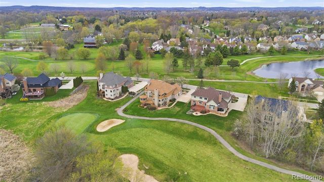 2935 Ivy Hill Drive, Commerce Twp, MI 48382