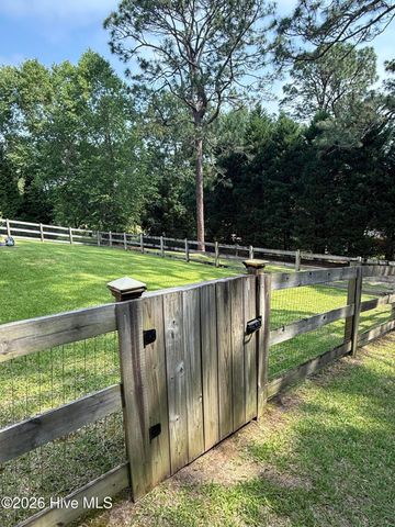 402 Stacy Avenue, Hamlet, NC 28345