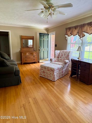 402 Stacy Avenue, Hamlet, NC 28345