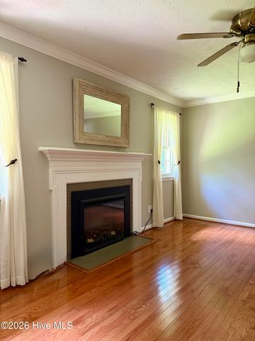 402 Stacy Avenue, Hamlet, NC 28345