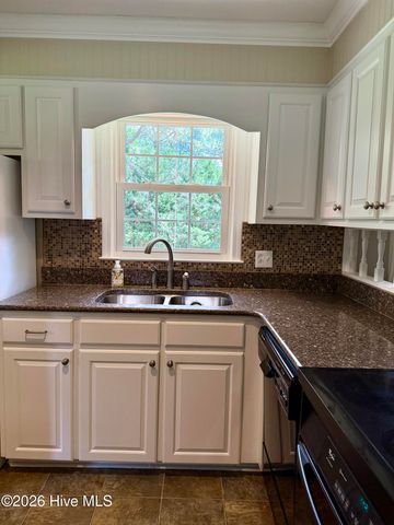 402 Stacy Avenue, Hamlet, NC 28345