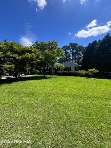 402 Stacy Avenue, Hamlet, NC 28345