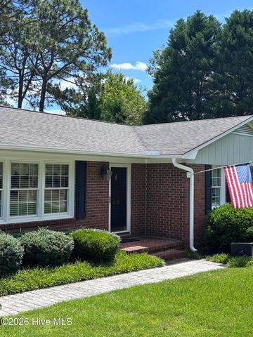 402 Stacy Avenue, Hamlet, NC 28345