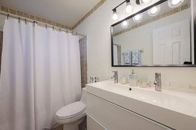 384 NW 23rd Street, Boca Raton, FL 33431