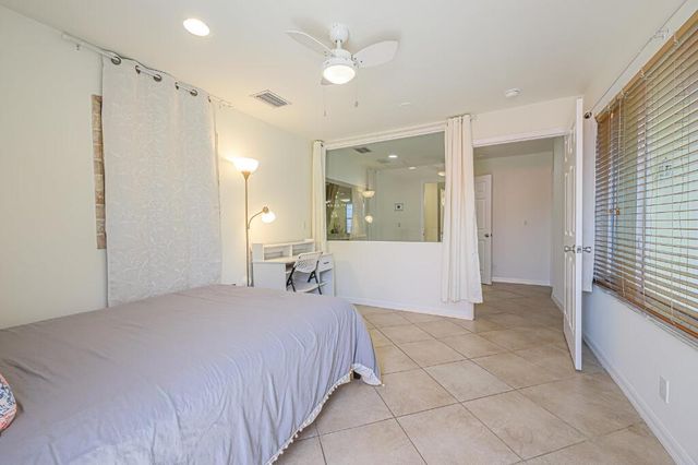 384 NW 23rd Street, Boca Raton, FL 33431