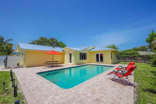384 NW 23rd Street, Boca Raton, FL 33431