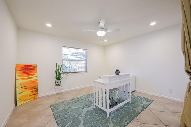 384 NW 23rd Street, Boca Raton, FL 33431